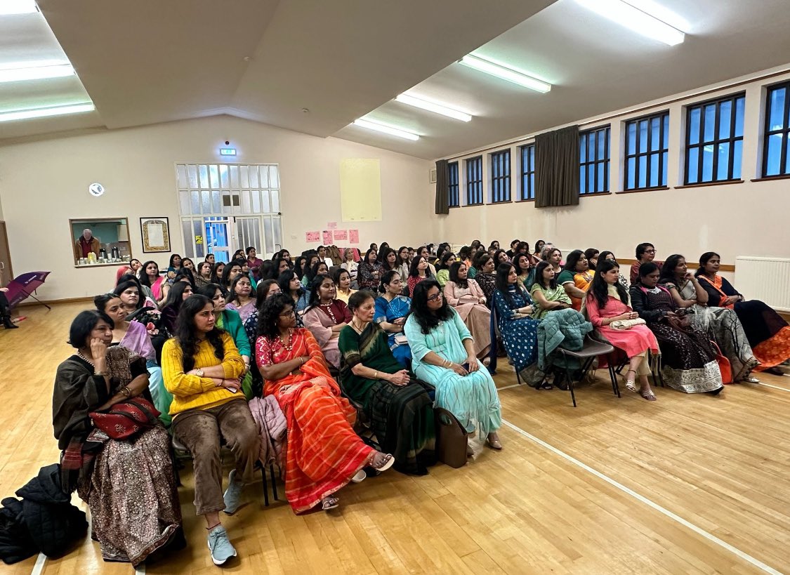 Was honoured to be invited along with other @ScottishLabour candidates, councillors and MSPs to meet with so many wonderful women in Edinburgh North and Leith tonight. Thanks to the formidable @Manjari1976 and @lahinds for organising the event