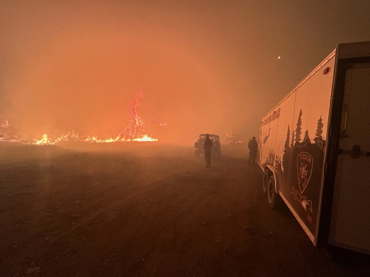 Tucson Fire's Rapid Extraction Module Support (REMS) team is on the frontlines of the Blue 2 Fire in Ruidoso, New Mexico. Their mission is 'to provide critical medical aid and technical rescue support to the brave wildland firefighters operating in remote and rugged terrain.'
The