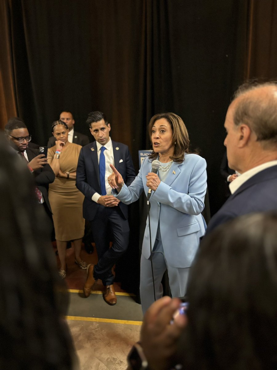 Vice President @KamalaHarris reminds us of what’s at stake in November’s election and the progress that she and @JoeBiden have made for African Americans. Did you know: 👨🏾‍🎓 Black families with college student(s) have had debt eliminated — opening doors to buy a house, start
