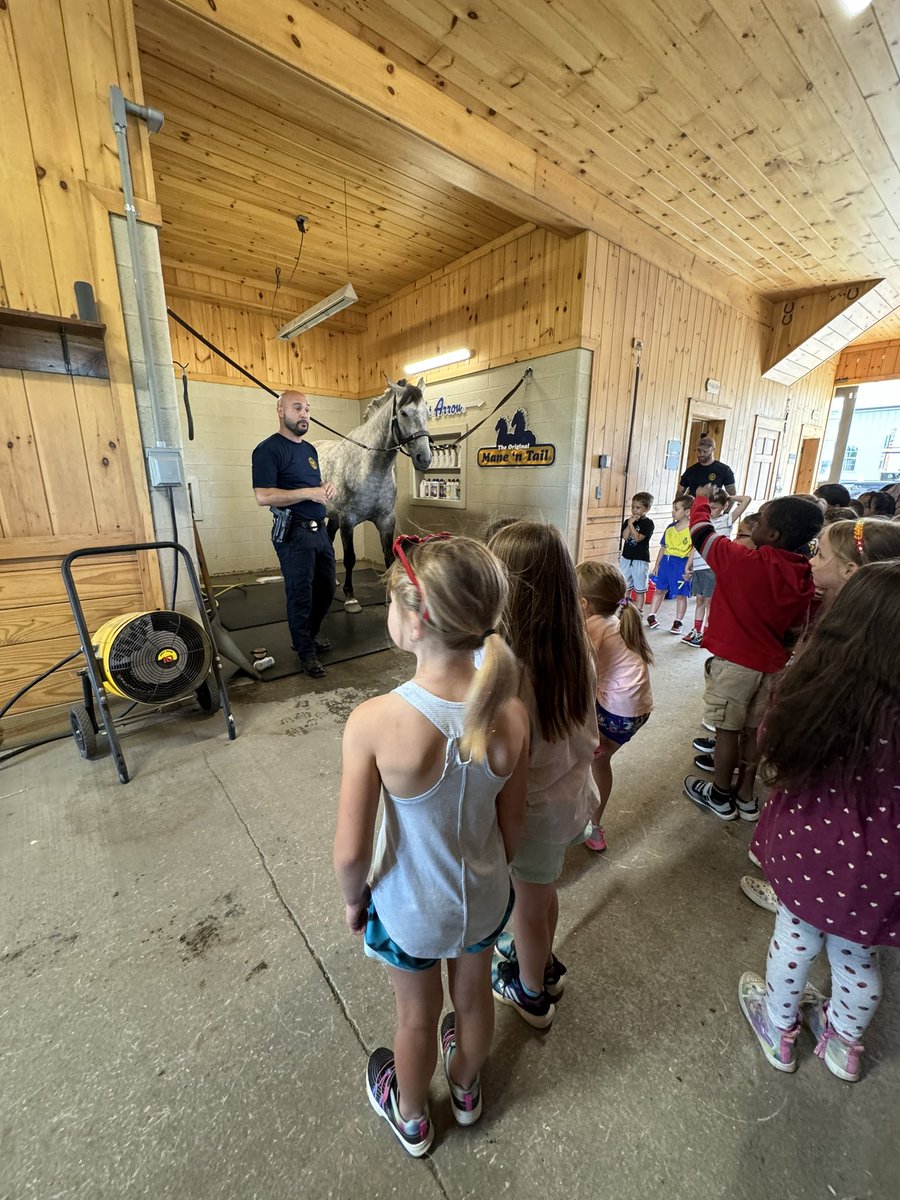 Thank you to the @BethlehemPolice for hosting Kindergarten at the stables!