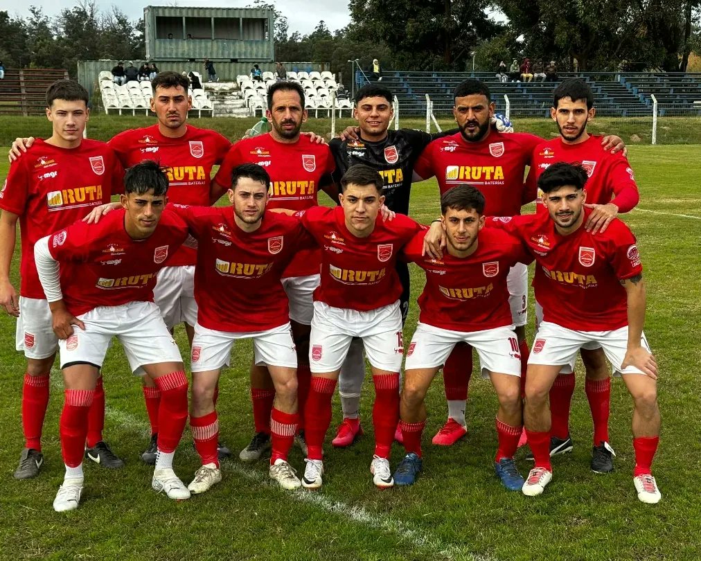 futboldelazona's tweet photo. #CopaB @OFIUruguay
Grupo M
Sábado 21:15
Samuel Priliac
#LasPiedras vs @iapaiapa https://t.co/bm57SSVgyU