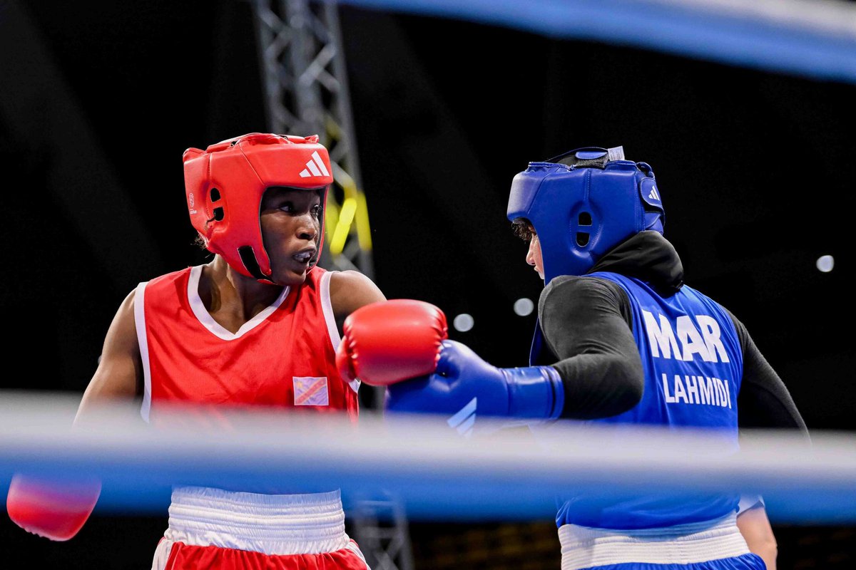 Afbc_boxing's tweet photo. Cape Verde's 🇨🇻 Africa welterweight champion Ivanusa Moreira (picture 1) and DR Congo's 🇨🇩 Brigitte Mbabi Picture 2 in red) powered their way to the last 16 in the ongoing  final Paris Olympic Games qualifiers in Bangkok, Thailand on Wednesday (May 29). https://t.co/TMW6sylxMT