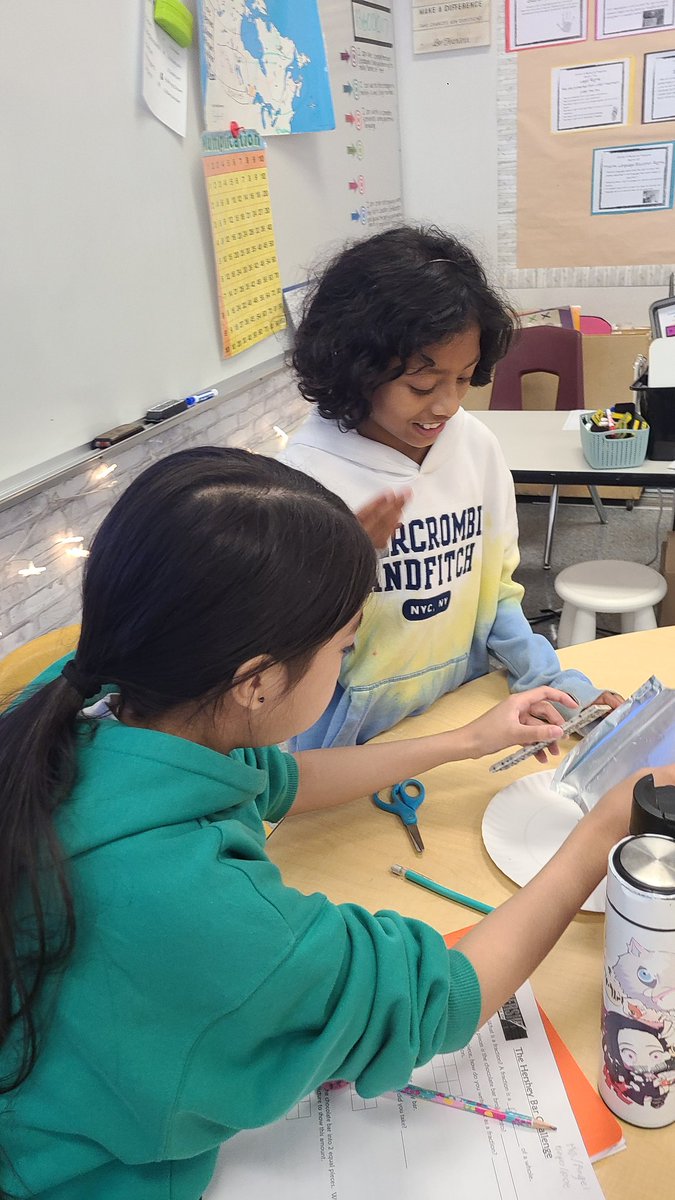 ThiesenArt's tweet image. How do you make fractions palatable for young learners? Bring out chocolate bars to explore twelfths and equivalents. #handsonlearning #fractionsarefun @Hersheys