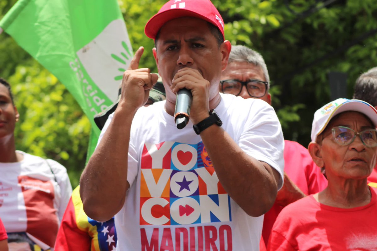 PartidoPSUV's tweet photo. Pedro Infante: Las movilizaciones son la demostración de conciencia y organización de un pueblo  
https://t.co/KzYdc7CGsu
#UnidosConChávezYMaduro https://t.co/W2WCJpFwQZ