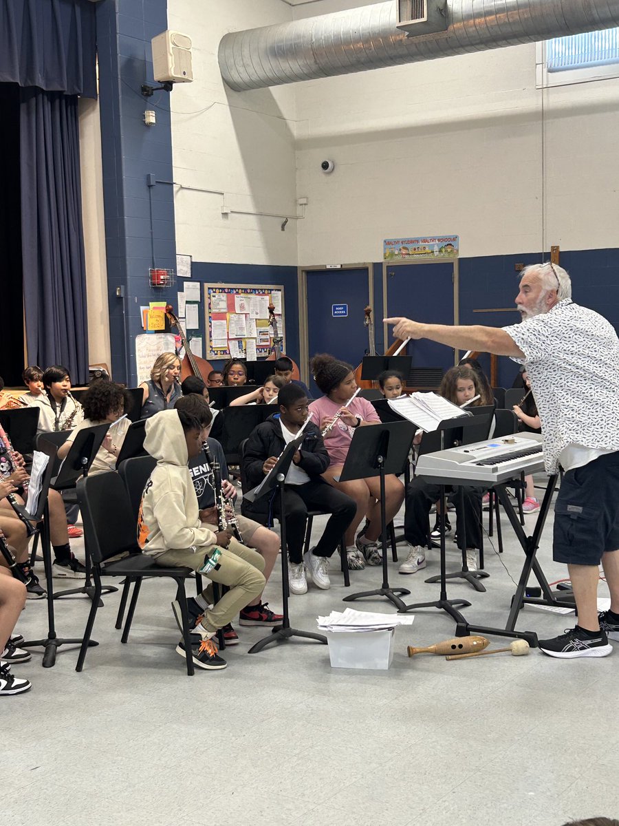 gbparkaacps's tweet photo. Our GBPE musicians played to a full house tonight for their spring concert after their dress rehearsals this morning to their peers. They sounded AMAZING! @AACountySchools @MusicAACPS #BelongGrowSucceed https://t.co/sovYWfhL5u