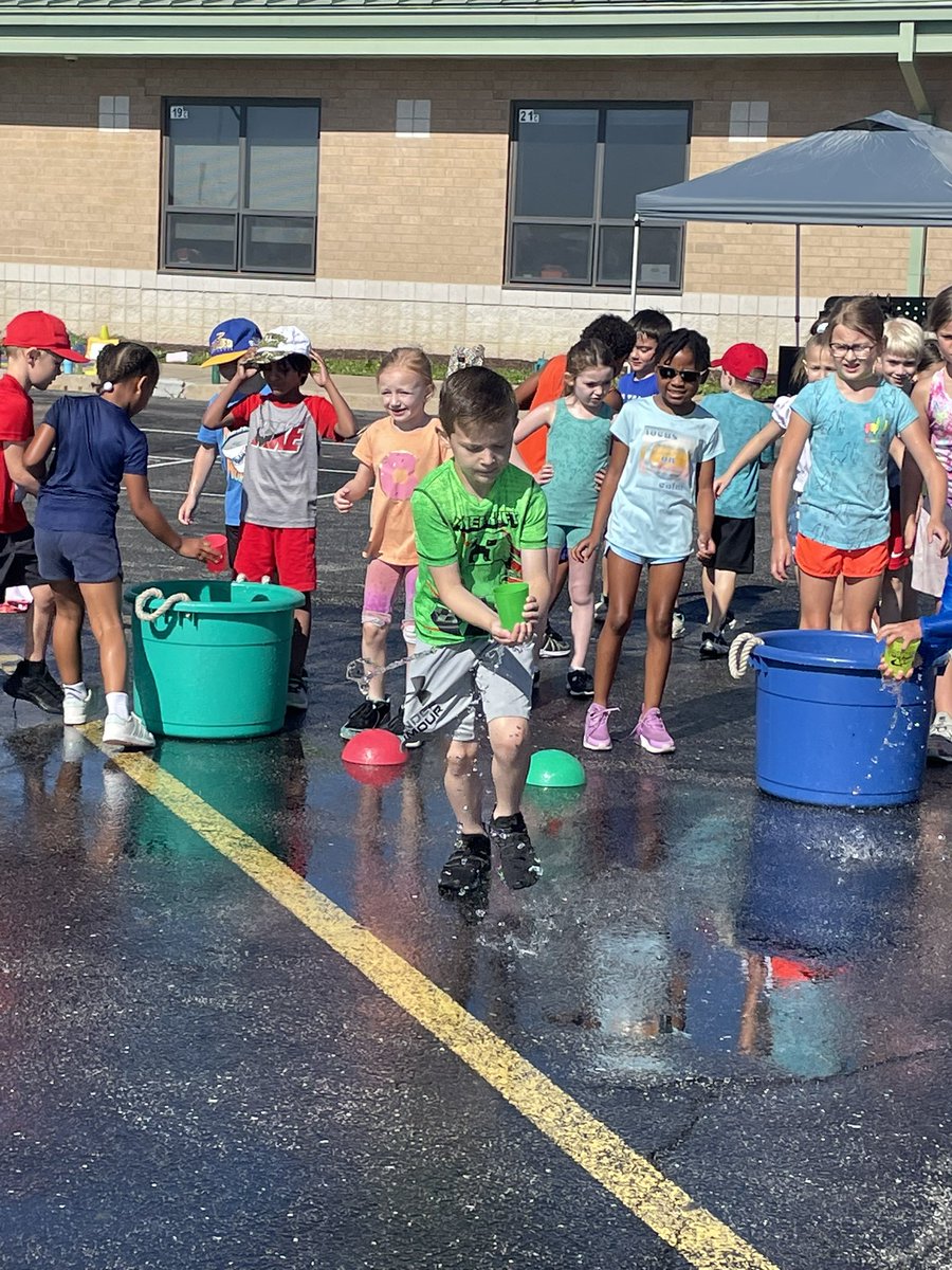 Amanda Davis tweet media