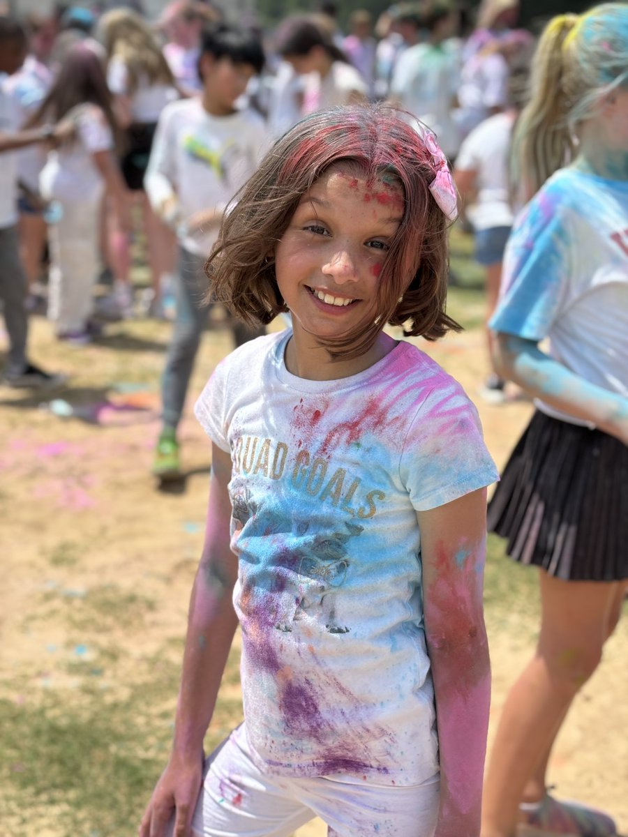 mrstaylor_fce's tweet image. What a fun day to be in 5th grade at @HumbleISD_FCE! The kids loved getting messy at the annual 5th Grade Color Run! #CardinalPride