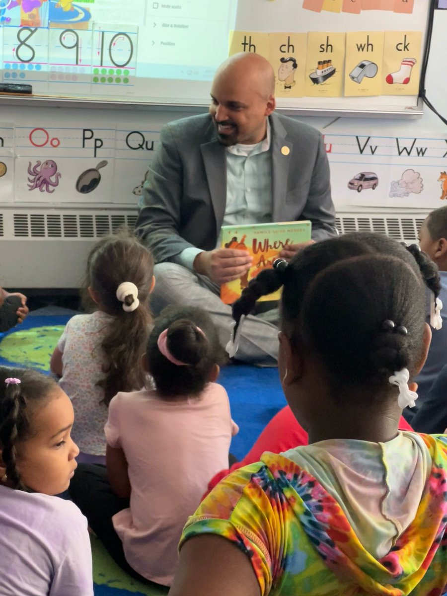 Shared my love for reading with kindergartners at Methuen's grammar schools. #masenate #pavelpayano