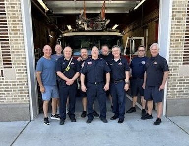 Congratulations to @CityofBayonne Firefighter Jeff Ballance on his final shift as a member of Ladder 3, Group 2. Jeff has served our city for 26 1/2 years and we wish him health and happiness in his retirement.