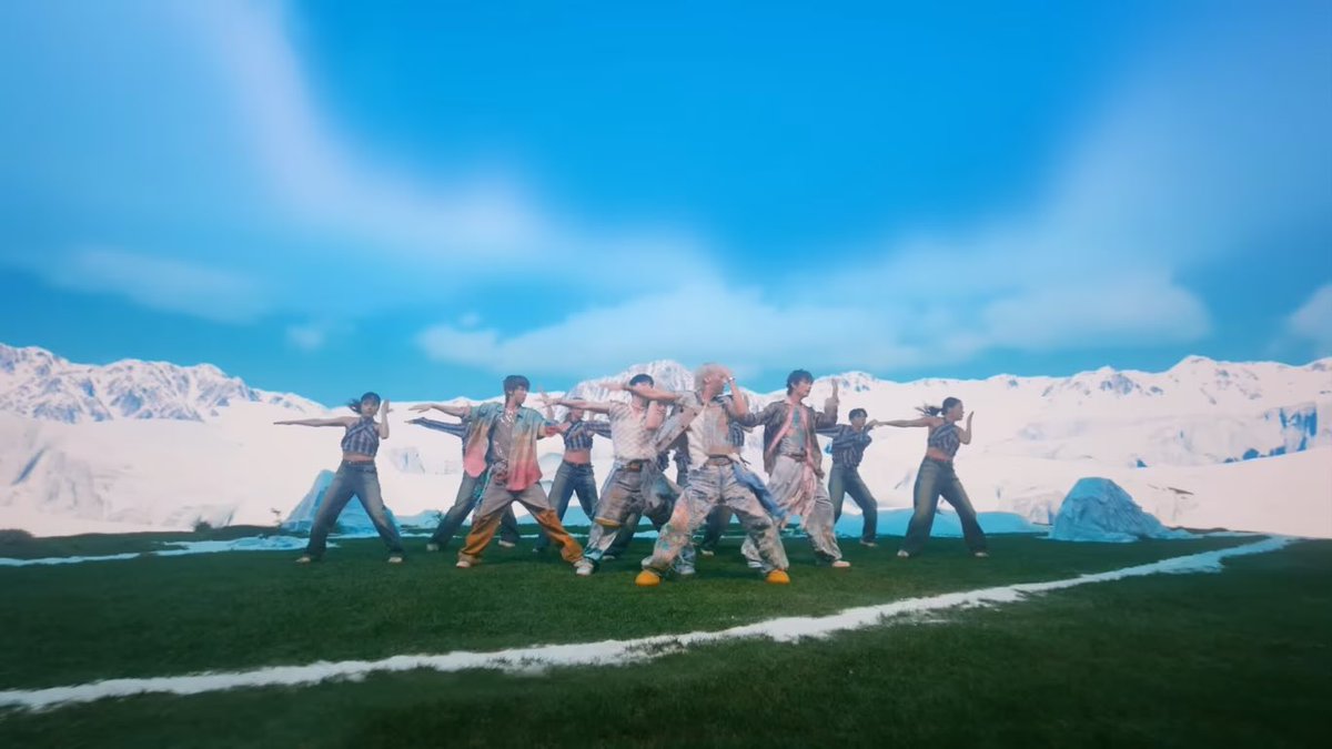 skzscoups's tweet photo. still not over the visuals of the spell mv https://t.co/ajj73L5PEF