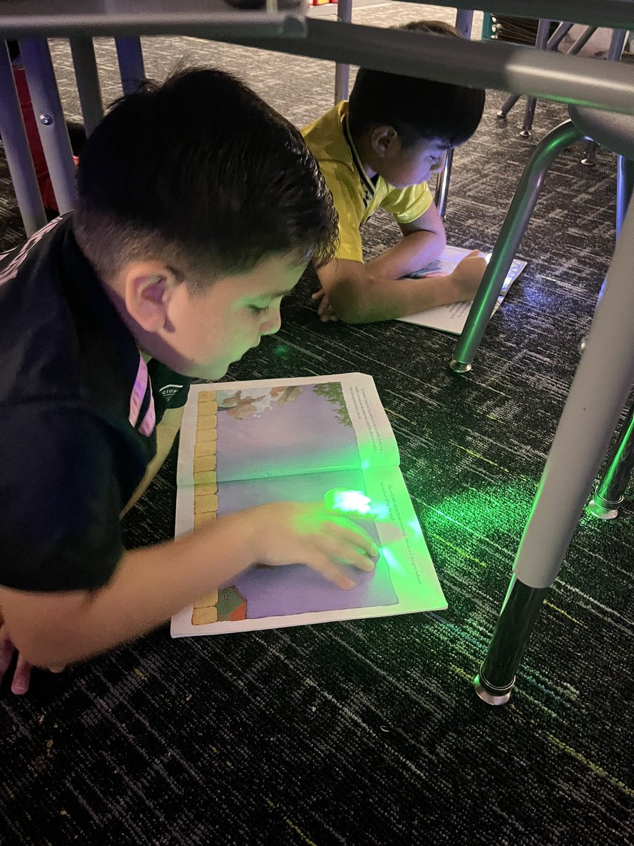 Vanessa Dickinson tweet media