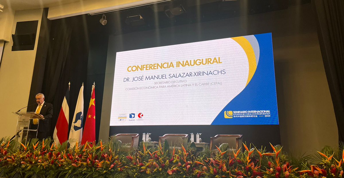 cepal_onu's tweet photo. La relación de #ALC con #China ha venido creciendo a pasos acelerados, es estratégica e importante para ambas partes. Pero en la nueva realidad geopolítica mundial y sus sensibilidades es también una relación que requiere actos de balance y políticas claras @JoseMSalazarX. #SIECC https://t.co/IJnBX35IBa