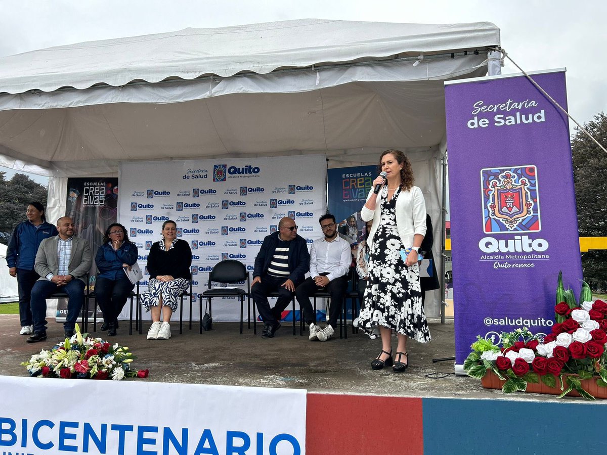 La @saludquito y @EducacionQuito trabajamos en conjunto en la estrategia de escuelas saludables que incluye prevención de malnutrición, salud mental, prevención de suicidio, prevención de embarazo adolescente y promoción de hábitos saludables. Con salud y educación #quitorenace