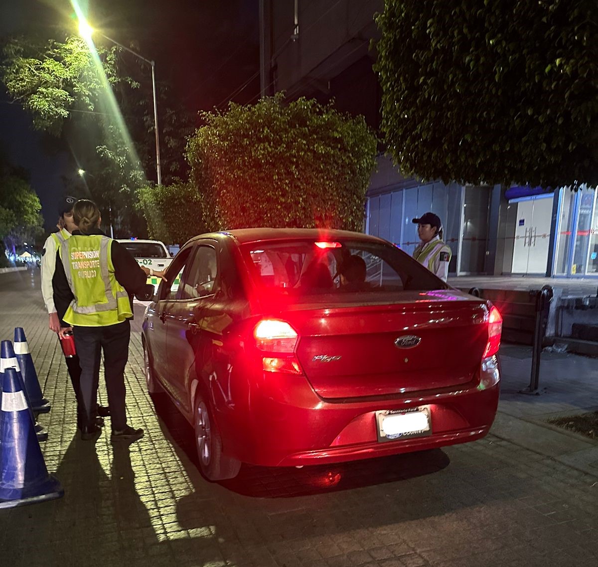 TransporteJal's tweet photo. #Infórmate: Del 27 de abril del 2022 a la fecha, se han supervisado más de 56 mil taxis y vehículos de plataforma en el Área Metropolitana de Guadalajara.
Da clic para conocer los detalles: https://t.co/e67QPtM1Iu https://t.co/8R7Eo8azYs