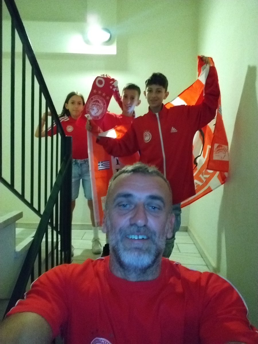 #OlympiacosFC
Αξία ανεκτίμητη.
Σας αγαπώ καμάρια μού.