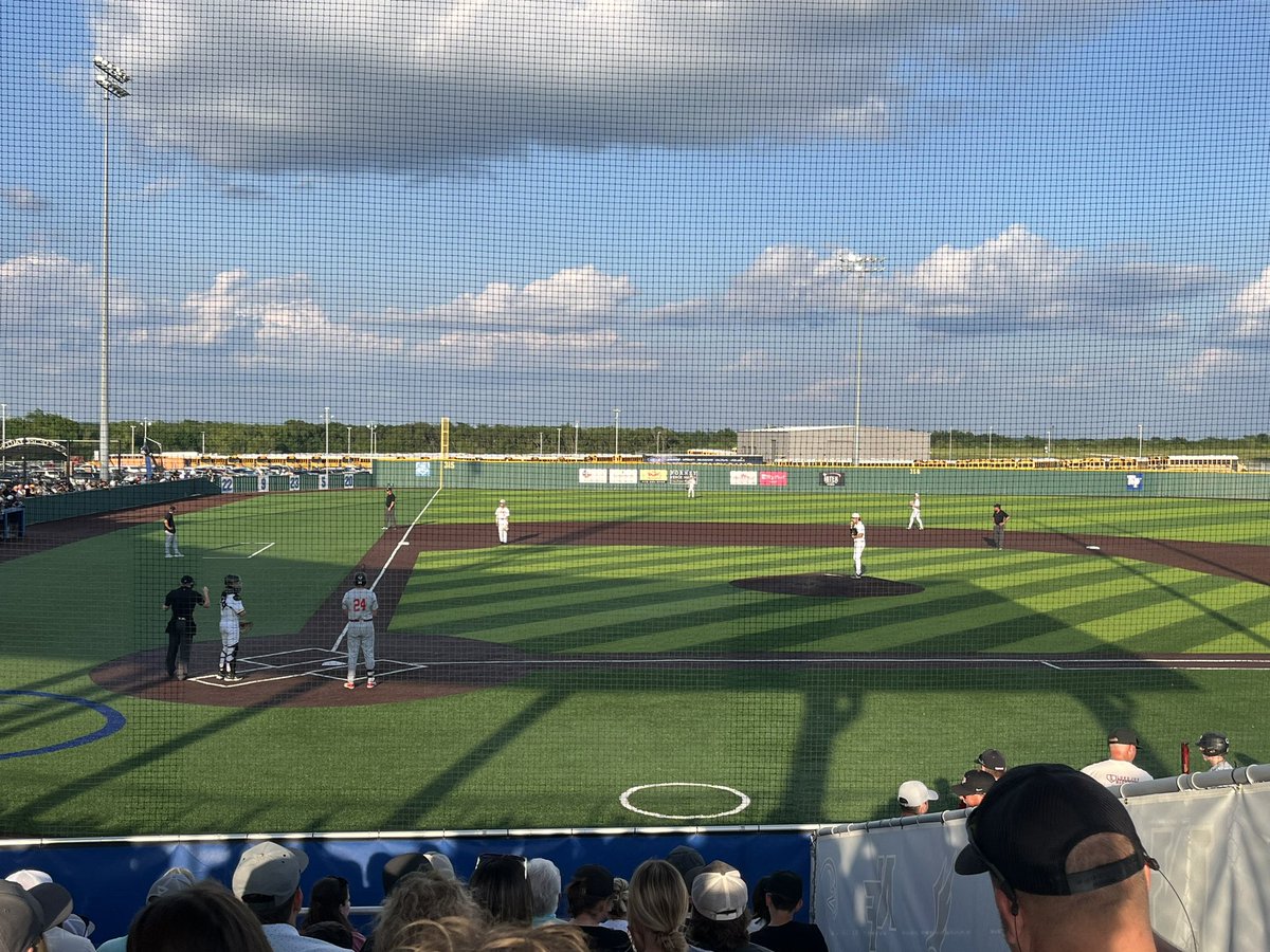 Here in Forney for Game 1 of the 5A Region II finals baseball series between Lovejoy and Forney. Winner of this series heads to the state tournament. @SportsDayHS