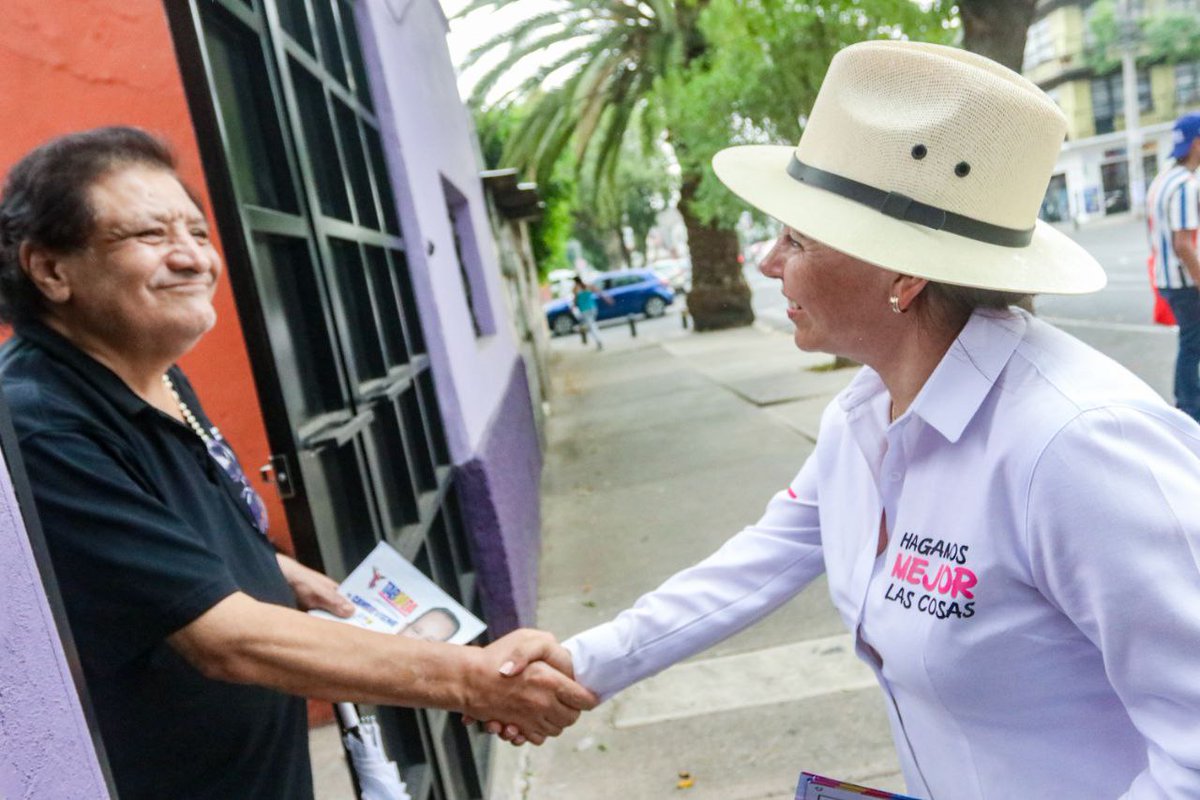 La colonia Aquiles Serdán nos recibió con mucho apoyo para que llegue el cambio a #VenustianoCarranza. ¡El 2 de junio vota por la mejor opción, #VotaRocíoBarrera! 

#HagamosMejorLasCosas #VaXLaVCarranza