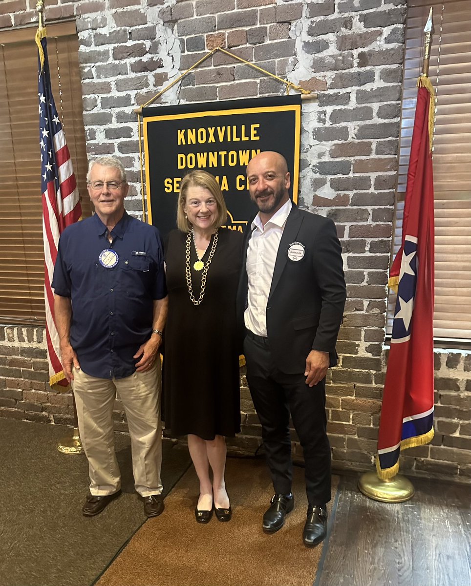 Today’s guest was Janette Burgin from CareCuts, a nonprofit organization dedicated to helping those in need. CareCuts restores people’s dignity by providing haircuts and grooming services.