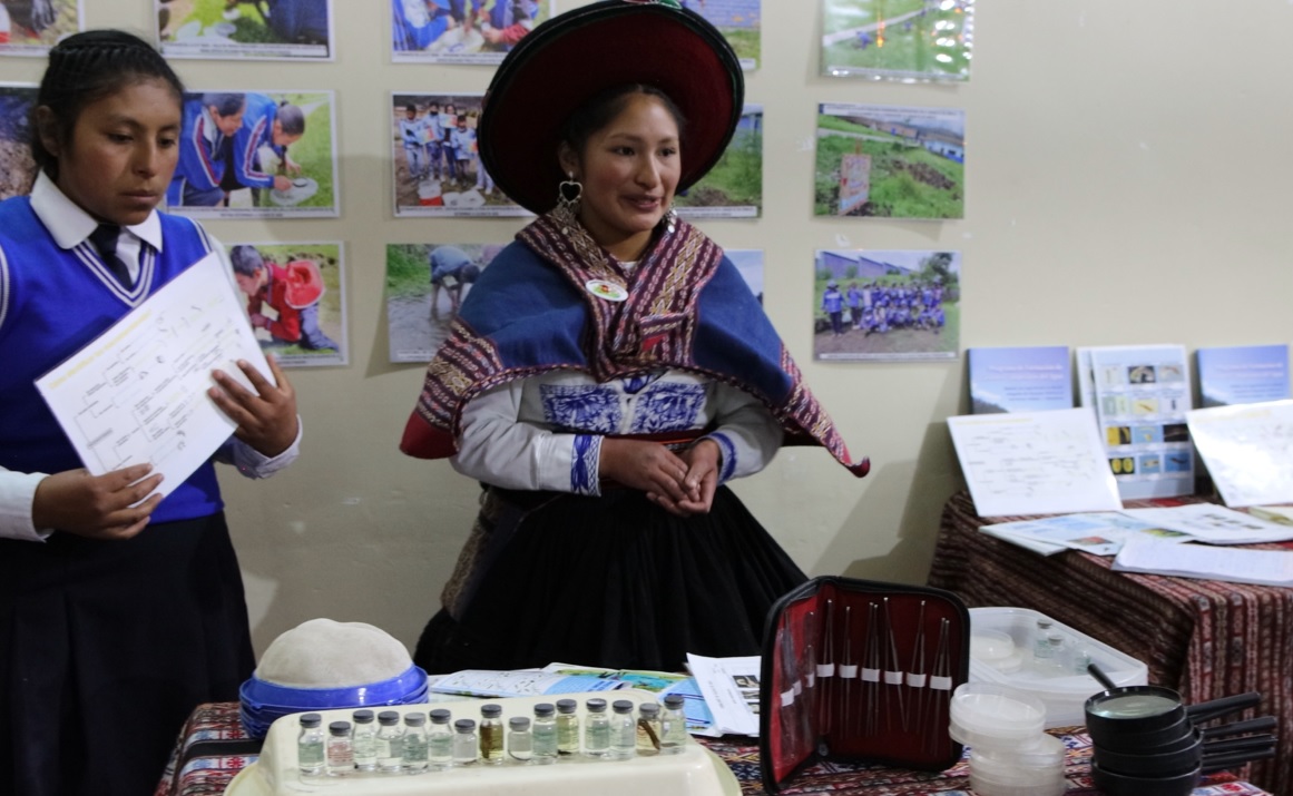 RedMuqui's tweet photo. Finaliza el primer día del V Encuentro Nacional de Vigilantes y Monitores Ambientales, en #Puno, con la exposición e intercambio de experiencias en los temas de gestión de resultados de los monitoreos, comunicación e incidencia, y fortalecimiento de los comités y articulación💧 https://t.co/dUh3kyWOT7