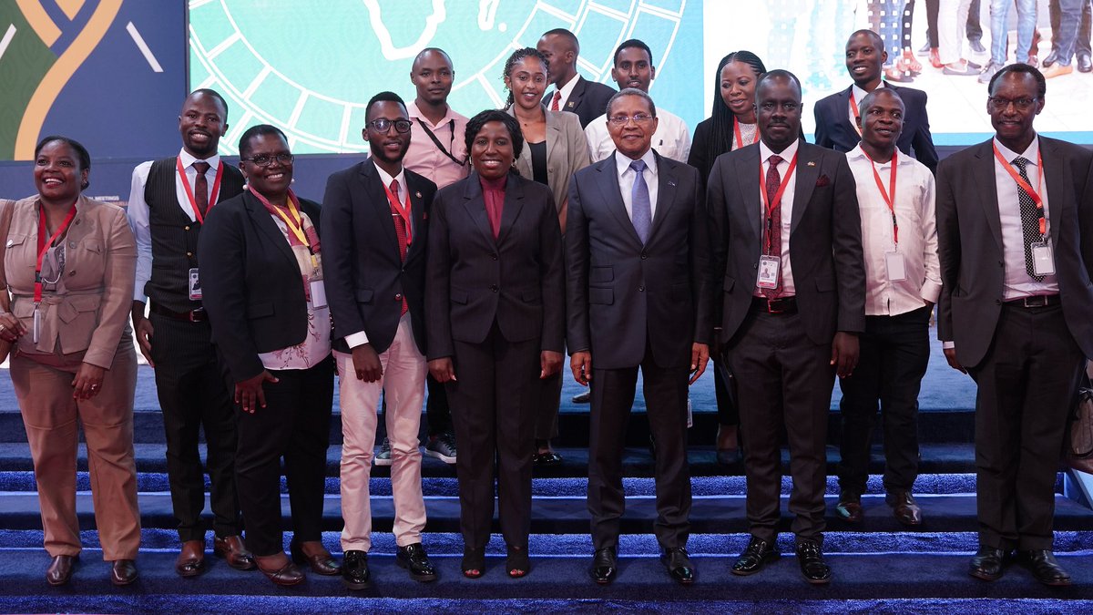 AfDB_Group's tweet photo. #AfDBAM2024: Experts urge African nations to attract private-sector financing for tertiary #education to equip youth with competitive skills. @AfDB_Group signs Joint Declaration of Intent with @giz_gmbh to scale skills development. More info: https://t.co/AvQ5cJRGA9 https://t.co/EwTvLTlXjG