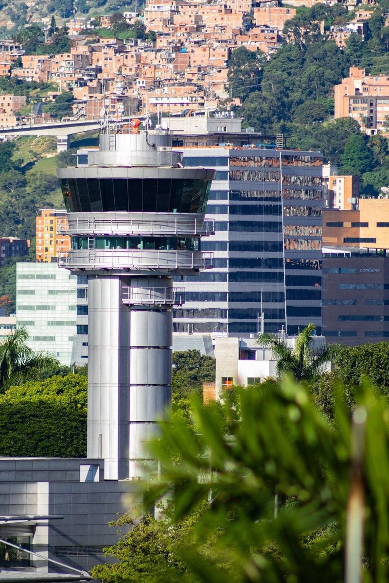 #Aviación | En Caldas piden respuestas a <a href="/ClicAir_/">Clic Air</a> y a la <a href="/AerocivilCol/">Aeronáutica Civil</a> ante el presunto desmonte de la ruta Manizales - Medellín: bcnoticias.com.co/en-caldas-pide…. Vía <a href="/BCNoticiasMZL/">BC Noticias Manizales</a>.