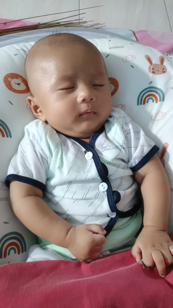 Ferdiaanh's tweet photo. Anak isun❤️ https://t.co/zWnGgK5JWS