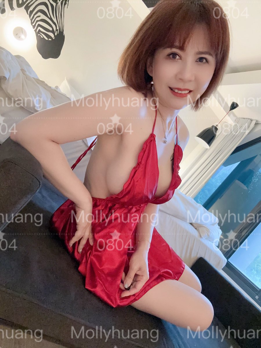 穿這樣的誘惑，
你們會喜歡嗎？
還是喜歡直接不穿的裸體呢？

Ig:mollyhuang0804
#感覺派戀愛感人妻💋
更多色色在Fansone🥰
#轉推愛心❤️ https://t.co/RsN4hbdKCl