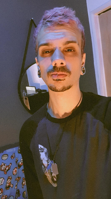 Cortei o cabelo (da cara) gostaram? https://t.co/iW8z9fvhMZ