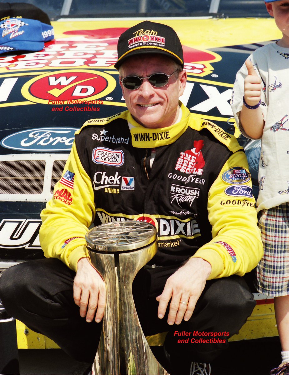 Mark Martin won the 1999 Carquest Auto Parts 300 at Charlotte 25 years ago today. 🏁 It was his 6th Busch (@NASCAR_Xfinity) series win at Charlotte.
