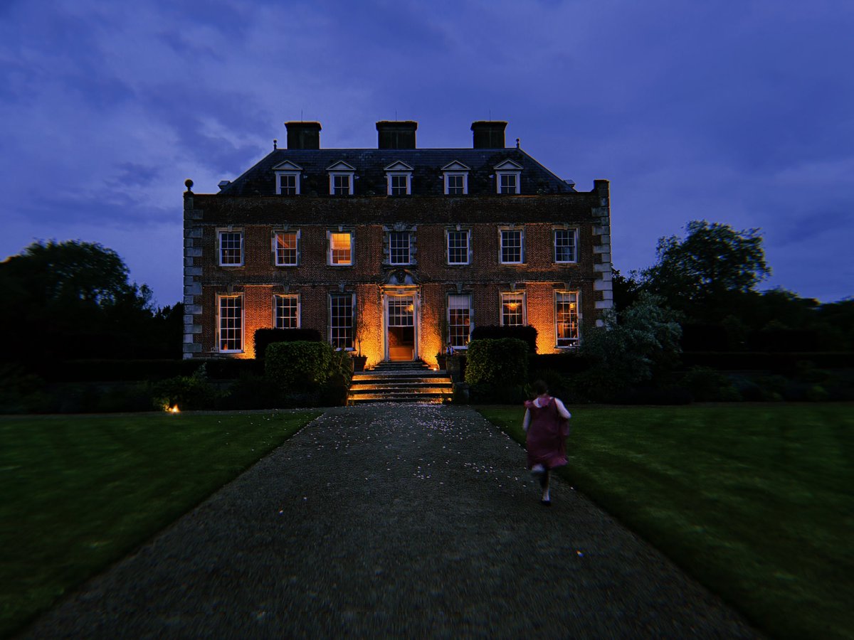 k_scheitler's tweet image. family wedding in england 💙💐✨ 

(&amp;amp; the song in the video….iykyk) 

🫶🇬🇧