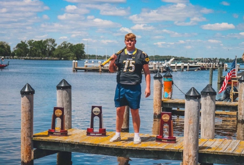 Thank you @UWOFootball and @Coach_Worsell for an amazing junior day! @CGTrojanFB @DeepDishFB @NWHPreps