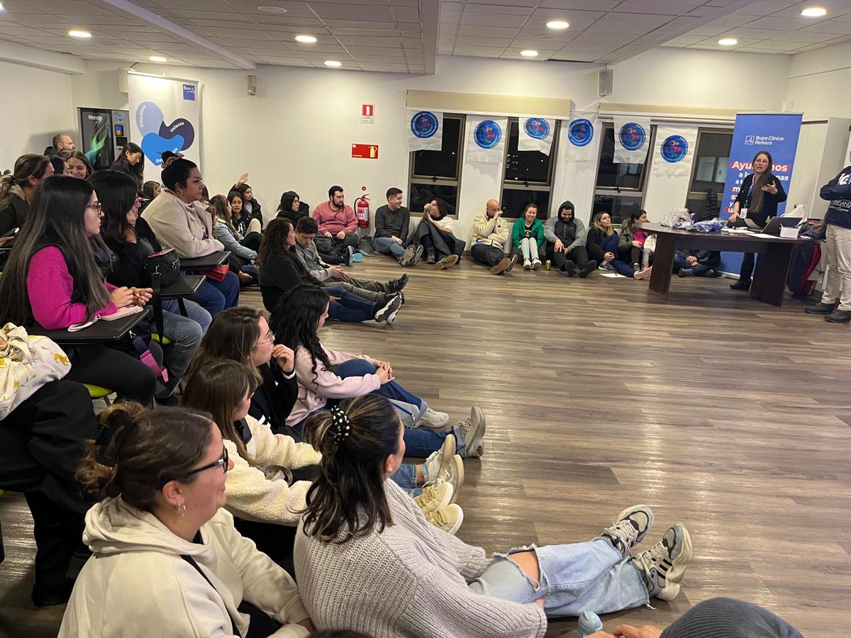 fenassap's tweet photo. 📣 Desde @fenassap estaremos atentos y apoyando
a nuestrxs afiliadxs de @sindprofrenaca que mañana estarán votando La Última Oferta o HUELGA.
👉Esperamos que la empresa escuche a lxs trabajadorxs cuyas demandas son justas y necesarias, frente a la esencial labor que cumplen https://t.co/lIu59WXI4J