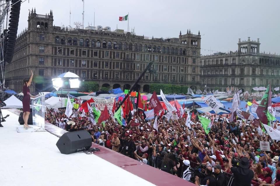 CandidataMZC22's tweet photo. Tendremos una mujer como presidenta de México y será la Dra. @Claudiashein de eso no hay duda alguna.😎♥️ 

Somos miles quienes queremos seguir con el camino de la transformación, por la paz, el bienestar y la seguridad del país, vamos a arrasar en las urnas ✅🗳️ https://t.co/GJBySpcHAM