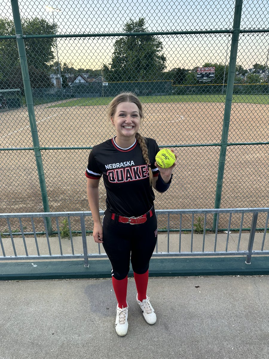 1st 💣for Jane Nielsen…
Way to go Jane!!

#theteam
@NEQuakesSB