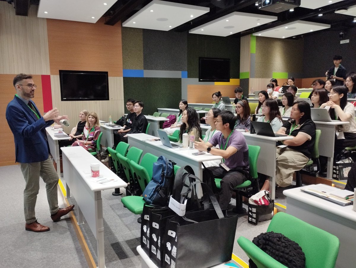 ECE_EdUHK's tweet image. We have kicked off the first day of #InSuDoc2024 with a welcome from Prof Kerry Lee &amp;amp; Dr Alfredo Batista (@Dr_A_Bautista), introduction of students, and the first keynote workshop by Prof Susan Irvine! #ECE #EdUHK