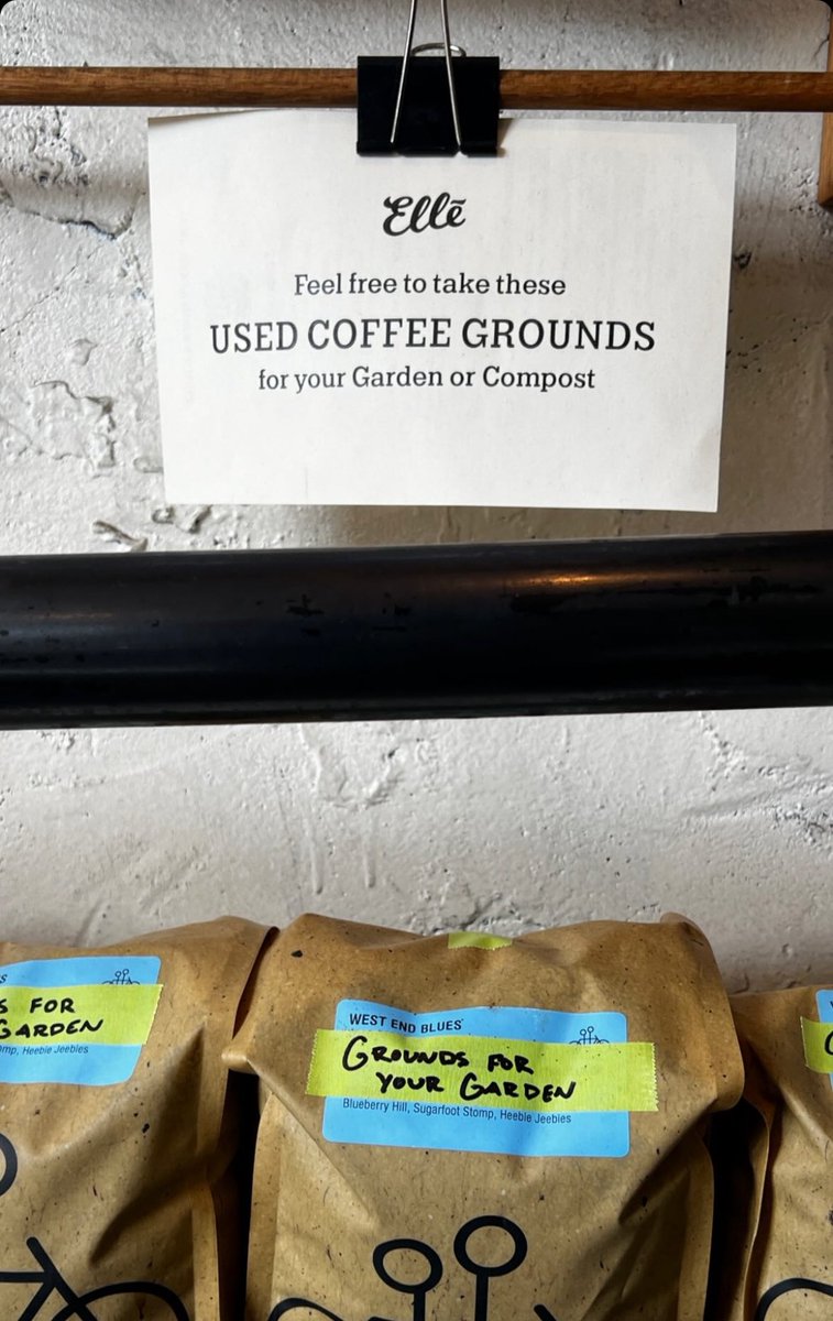 Spotted at <a href="/EatAtElle/">elle DC</a>, the most adorable support of the circular economy