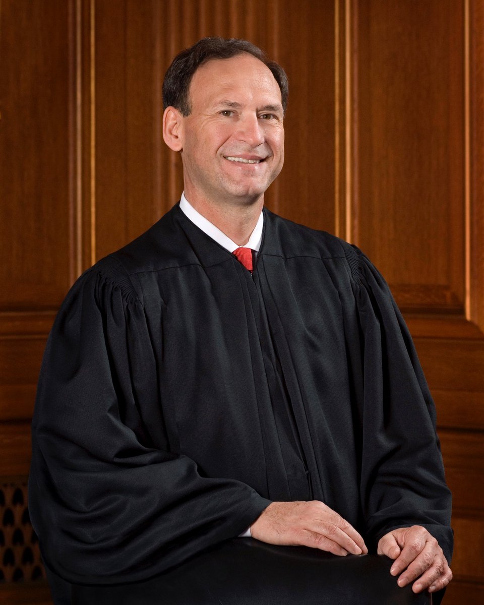 Do you support Justice Alito his wife Martha-Ann Alito’s right to display the ‘Appeal To Heaven’ flag at their personal home? YES or NO?