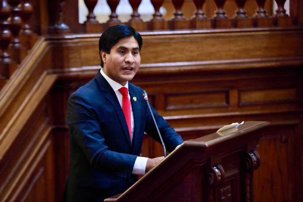 Autoridades y expertos recomiendan a los damnificados de la explosión en Villa María del Triunfo negociar colectivamente. <a href="/wilsonsotop/">Wilson Soto Palacios</a> insta a garantizar una negociación justa y transparente.