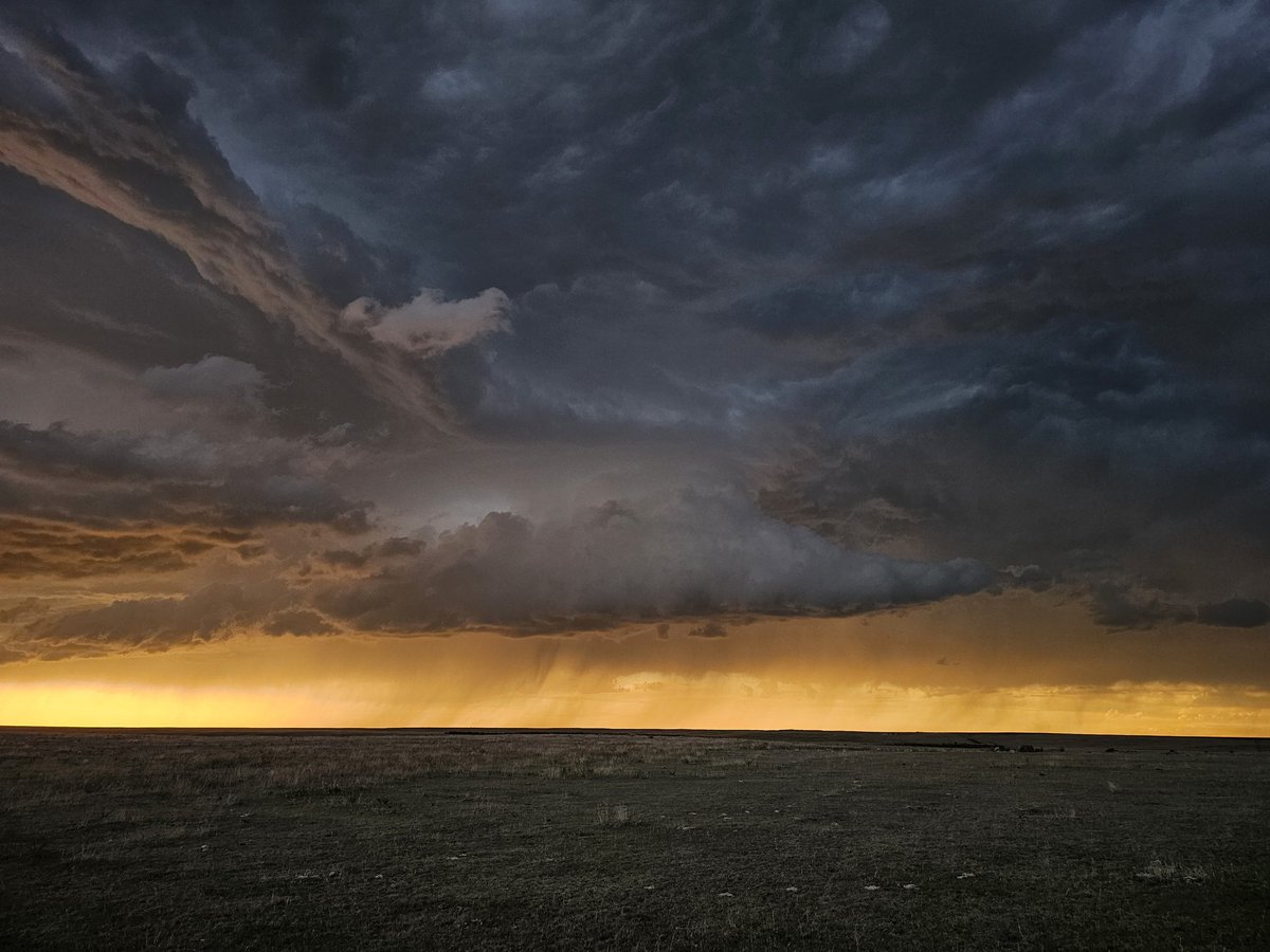 Look at this beautiful storm structure! Northwest of Burlington, CO. #nofilters