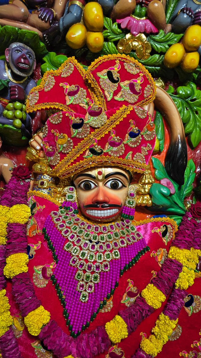 Darshan : 30-05-2024 Hello Devotees Jai Shri swaminarayanv Shringar Darshan of Shri kashtbhanjandev hanumanji Maharaj Salangpur dham. salangpurhanumanji.org #salamgpurdham #kingofsalangpur #salangpur #swaminarayan #hariprakashswam 🚩 જય શ્રી કષ્ટભંજન દેવ 🚩 🚩 જય શ્રી રામ🚩