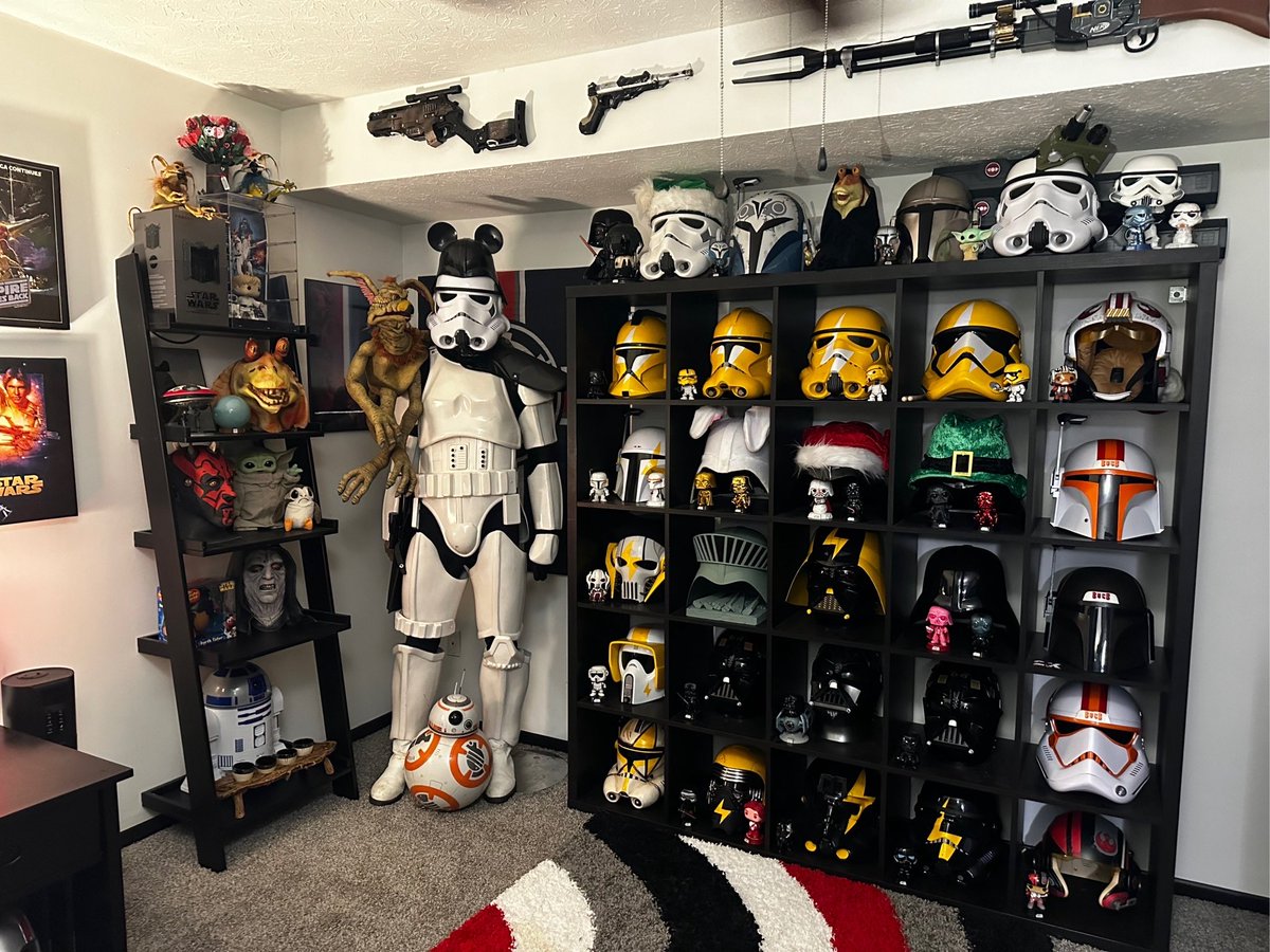 zapwars's tweet photo. Star Wars collection vibes. https://t.co/2MMtNHMhgC
