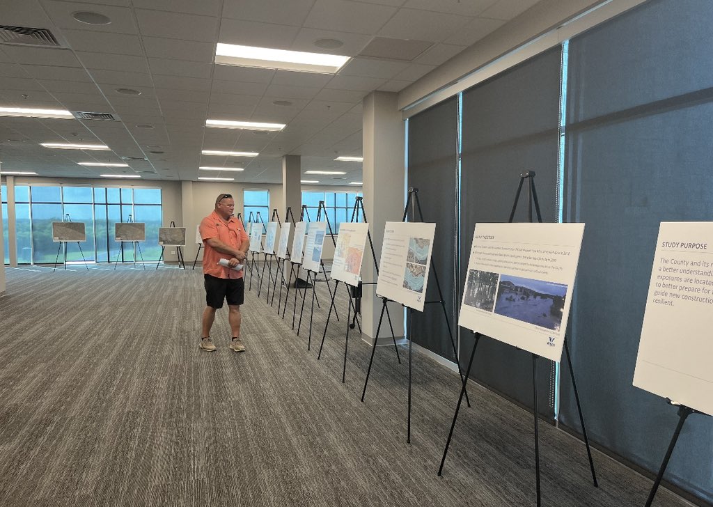 Did you know #wilco just added about 6,000 new structures to a floodplain chart? The county is hosting several open houses for people concerned. We went to the first one tonight to learn more. Full story at 10, on Fox Local and our website. #floods #flooding #floodplain