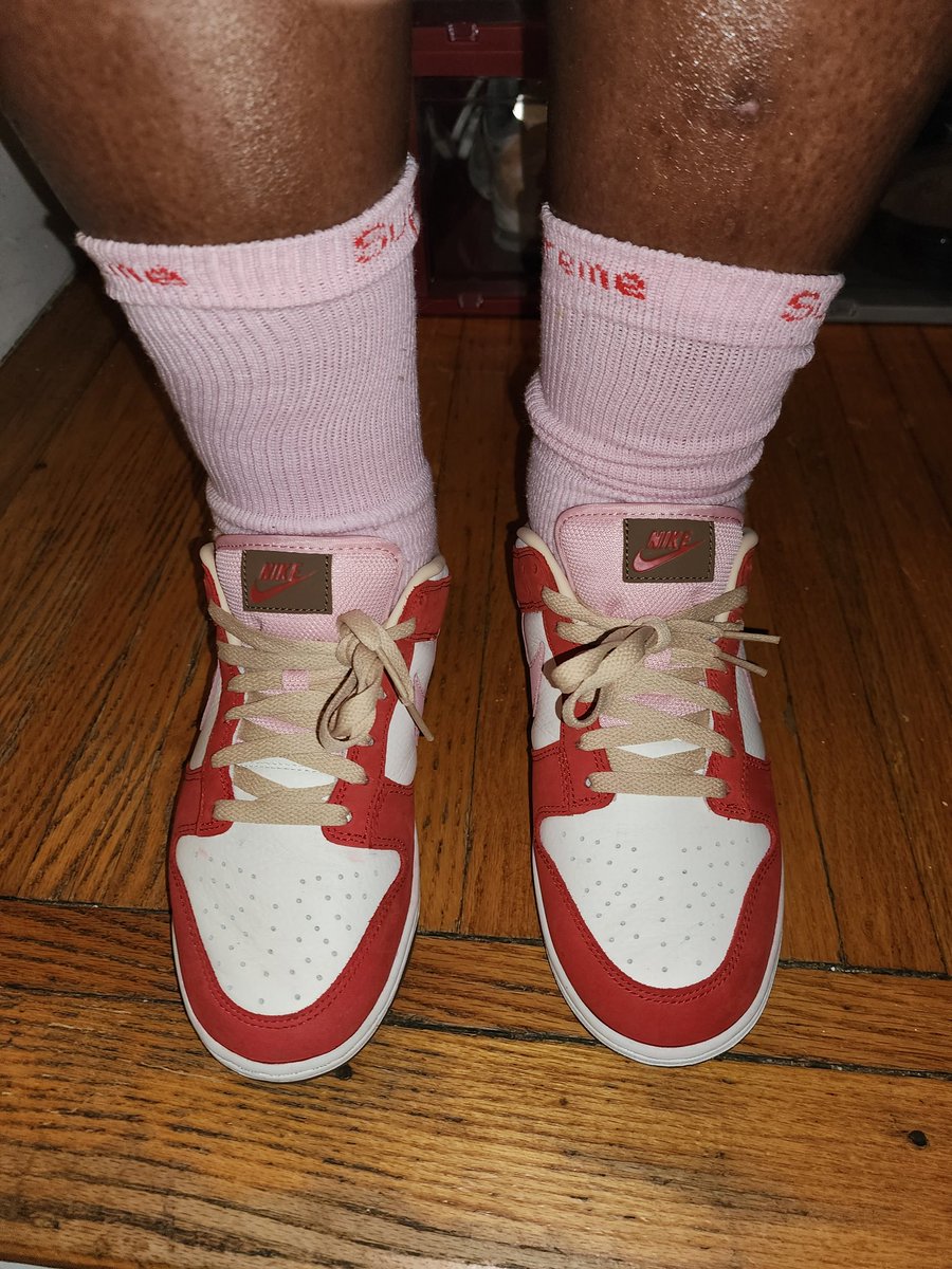 👟: Nike Bacon 🥓 dunks low #kotd #dunks #Bacon #snkrsliveheatingup #supreme #stilllaceddifferently #femalesneakerhead