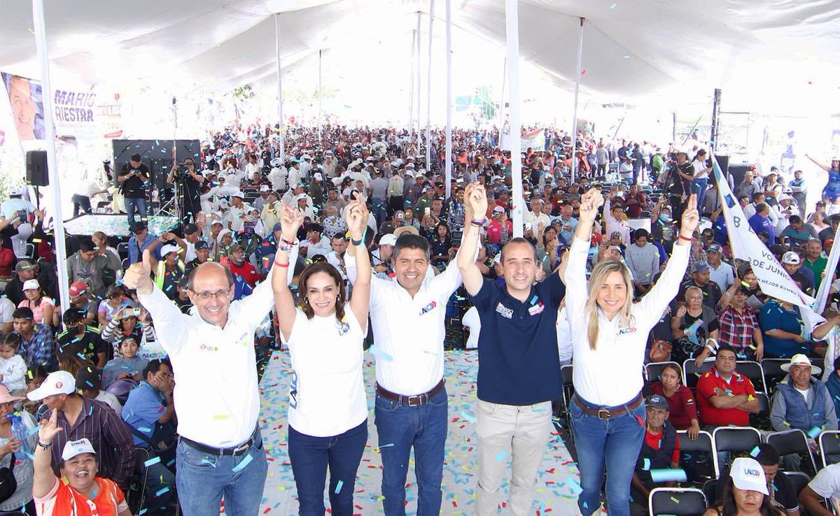 Gracias Central de Abastos este 2 de Junio el Distrito 9 Federal y todo Puebla se pintará de azul. 
Va por tu familia !!
#VotaPAN