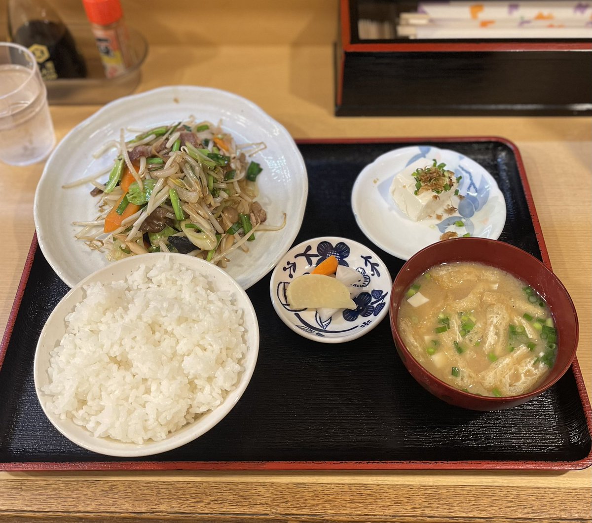 ご近所さん定食

#一膳屋 #鷹匠 #静岡 #shizuoka #定食屋 #定食 #日替わり定食 #静岡ランチ #北街道 #ご飯 #ご飯が食べたい #定食が食べたい #野菜炒め #野菜炒め定食