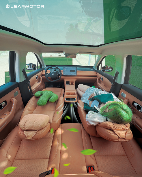Embark on eco-friendly travels with the #C10! Its green cabin, made from sustainable materials, ensures a healthy and sustainable journey. Breathe clean air with the advanced air quality management system for a journey that prioritizes your well-being. 
#Leapmotor #C10