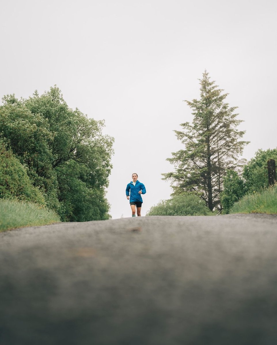 It’s 9am Thursday 30.05.24
Sophie Power is on the approach to Kilmallock and then Charleville, Kanturk  heading towards Mizen Head.

Show your support if along the Route.
Assistance Runners Welcome 

live.primaltracking.com/sophieruns/