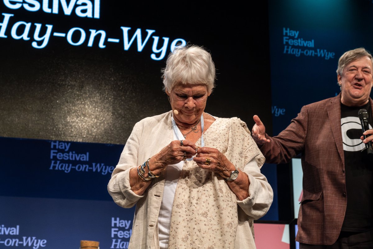 Hay Festival tweet media
