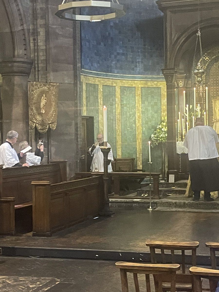 It was lovely to join @SChadTollerLane for the Eve of Corpus Christi last night. Thank you @2D0XPS for an excellent sermon and leading us in prayer.