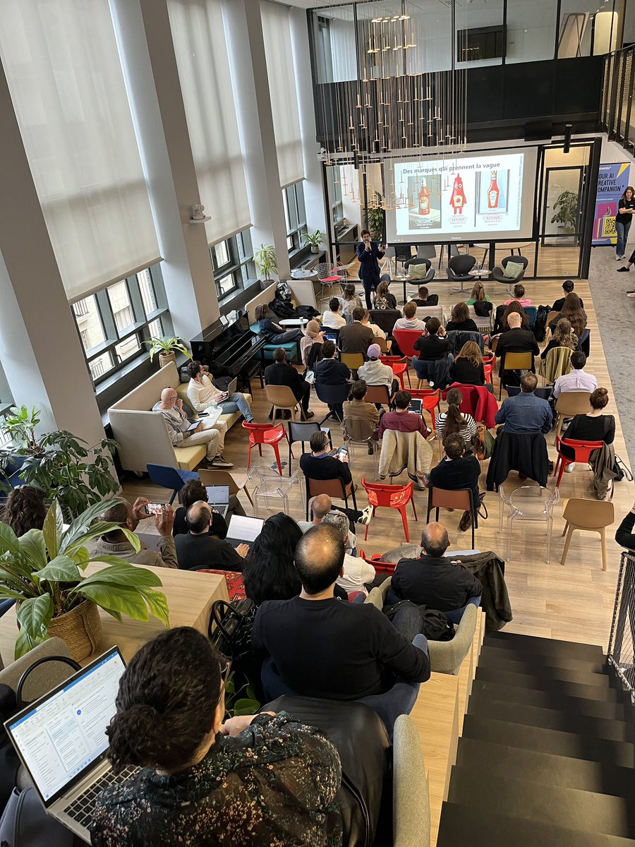 Plonger dans les coulisses de la création lors de la 2e édition des conférences #DAIA -Design Augmenté par l’#IA-, cela a quand même une saveur particulière quand c’est un ami et alumni <a href="/onepoint/">Onepoint</a> qui est speaker @VincentSmadja <a href="/IfOnlyAI/">If Only</a> 🤩 Bravo <a href="/Samuel_Bernier/">Samuel N. Bernier</a> pour l’édition 2 !